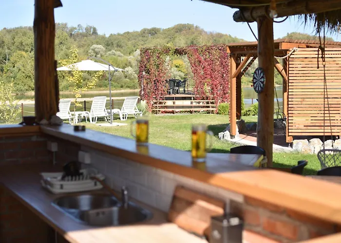 別荘 Banja Na Drini - Lux Vikendice, Apartmani, Na Obali Reke *